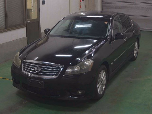 NISSAN FUGA
