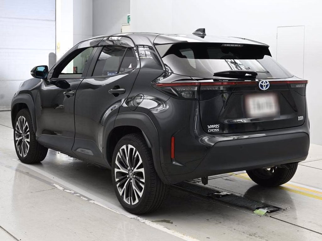 TOYOTA YARIS CROSS
