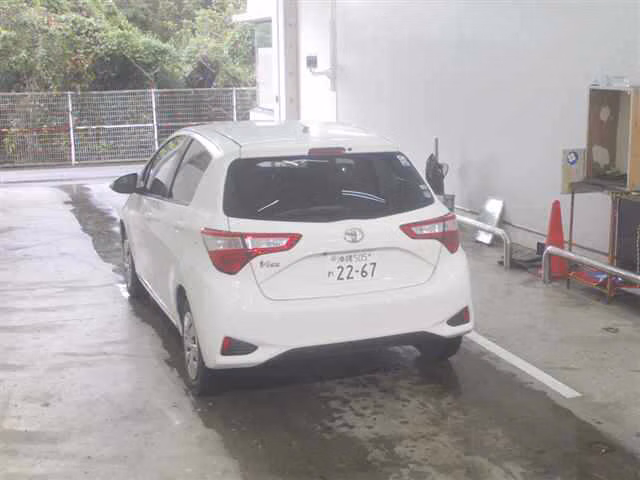 TOYOTA VITZ