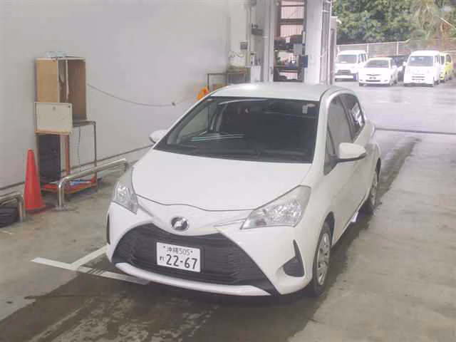 TOYOTA VITZ