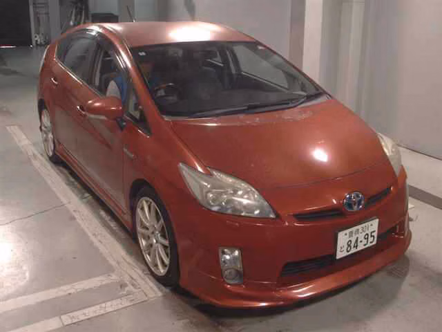 TOYOTA PRIUS