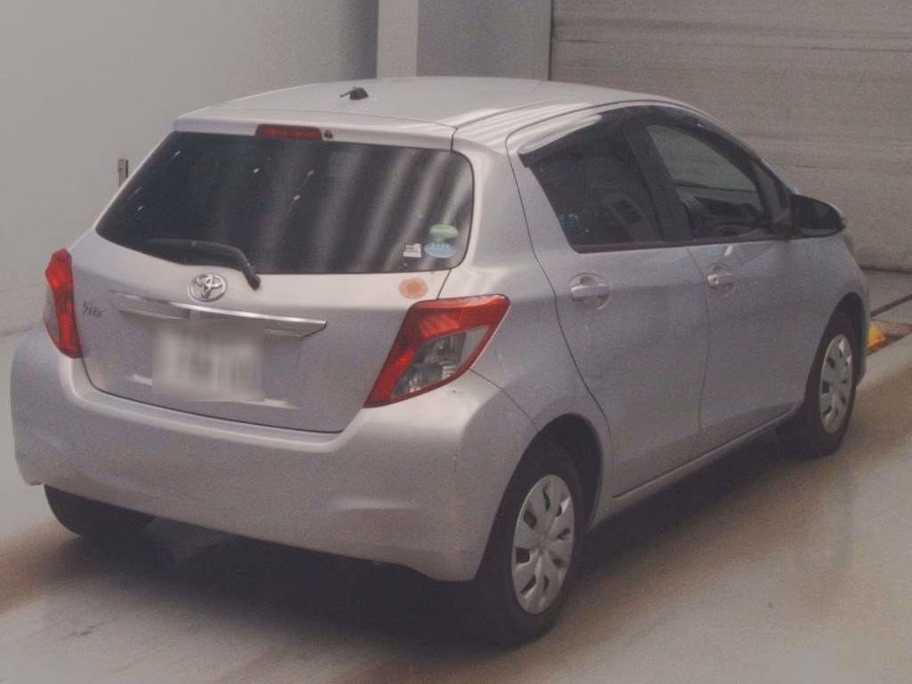 TOYOTA VITZ