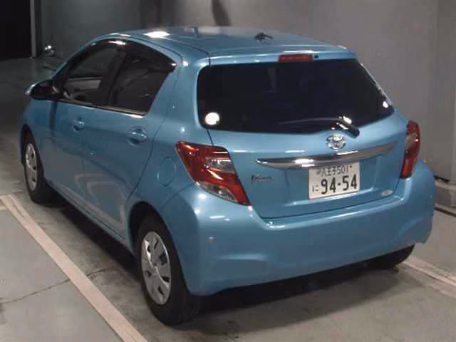 TOYOTA VITZ