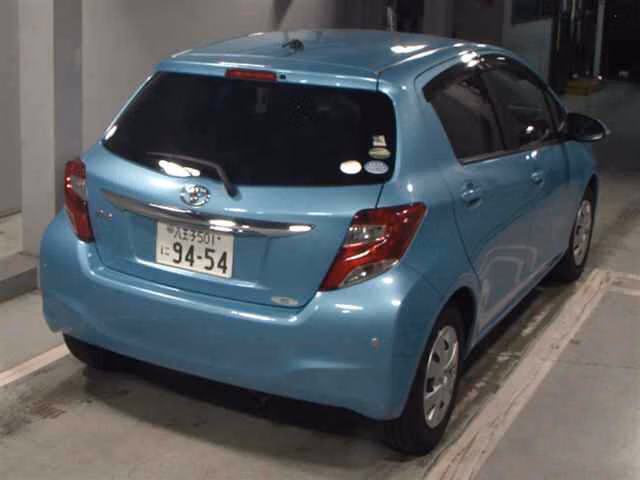 TOYOTA VITZ