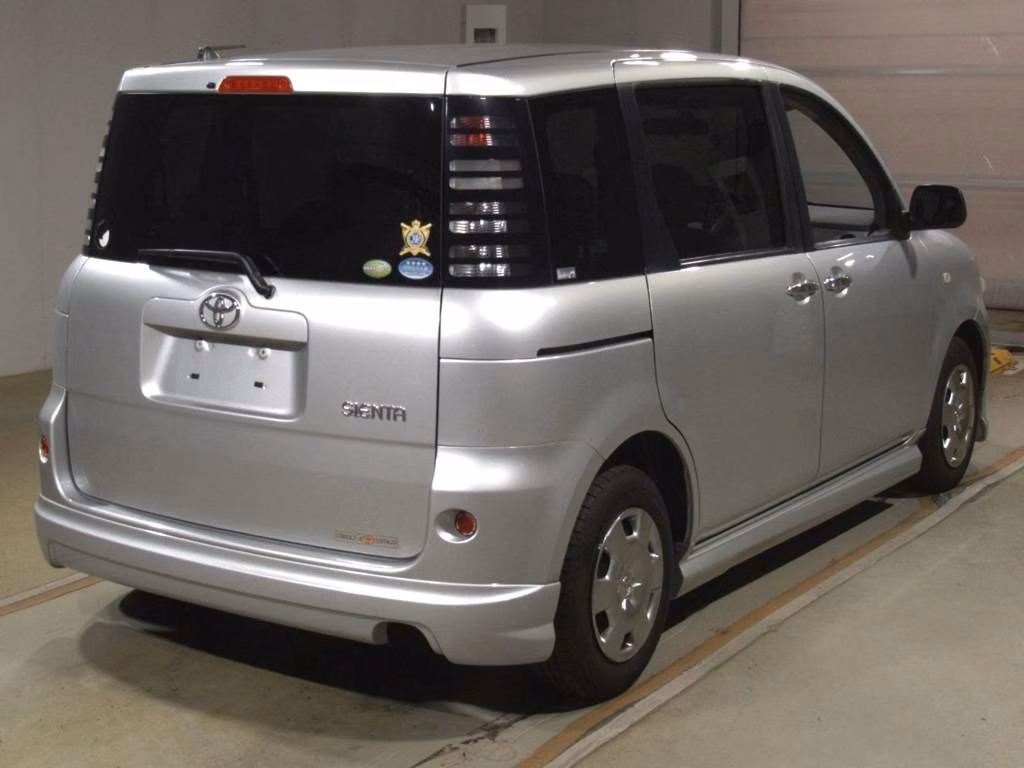 TOYOTA SIENTA