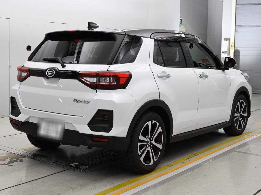 DAIHATSU ROCKY