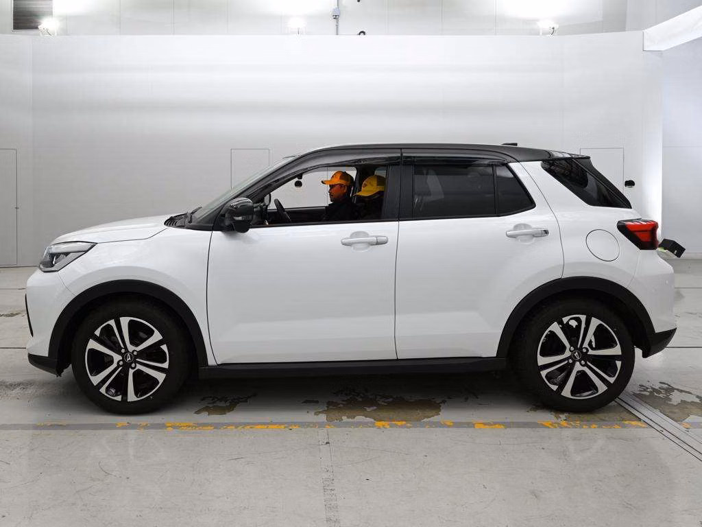 DAIHATSU ROCKY
