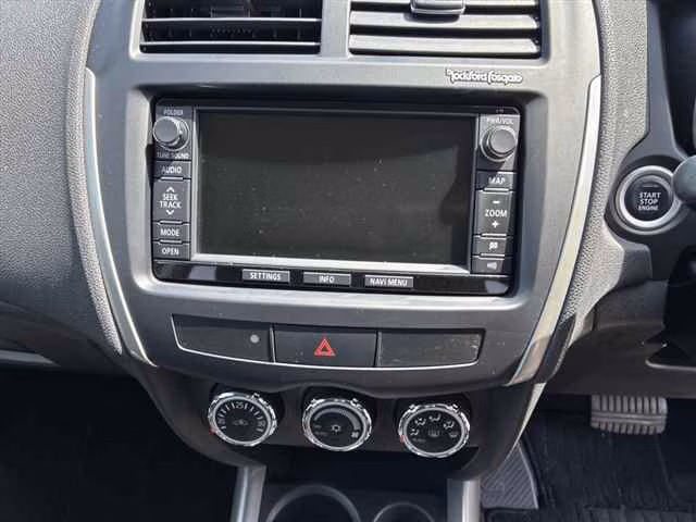 MITSUBISHI RVR