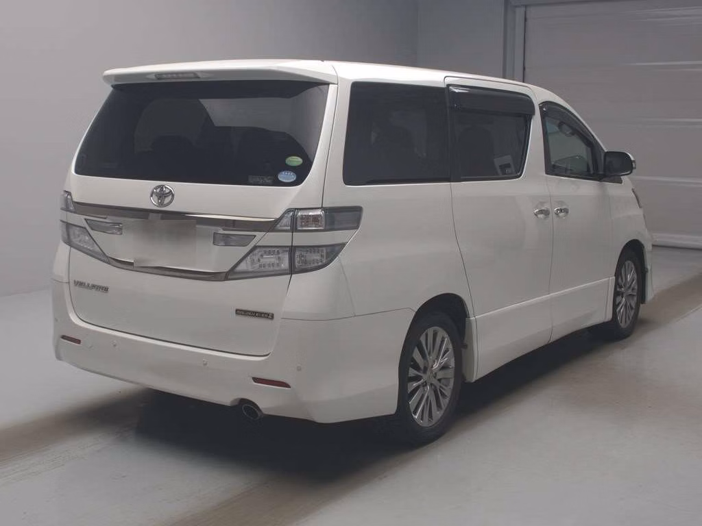 TOYOTA VELLFIRE