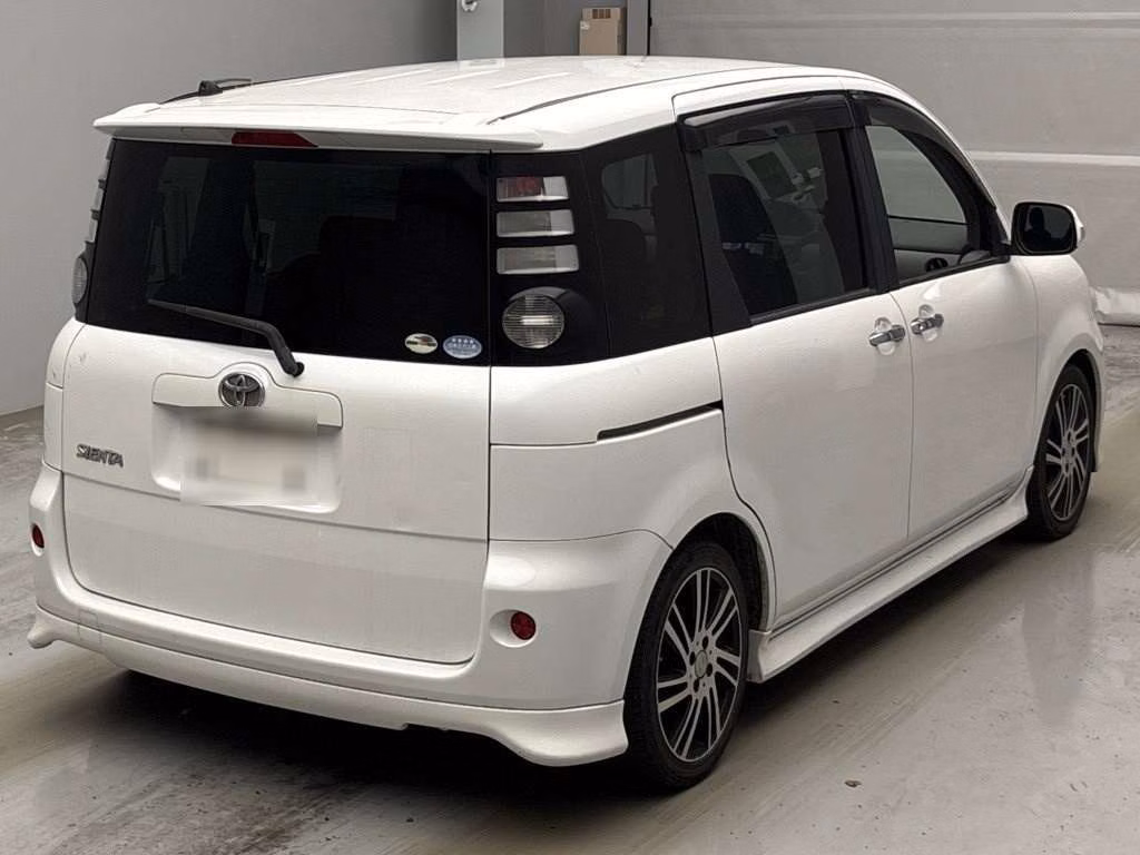 TOYOTA SIENTA