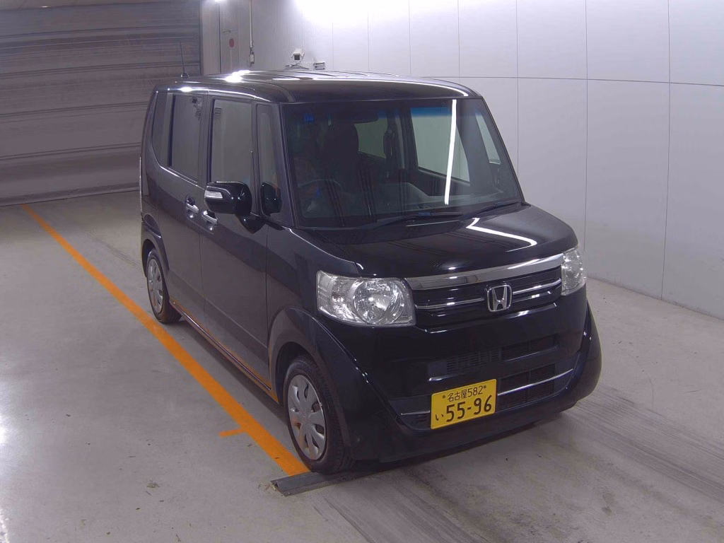 HONDA N-BOX