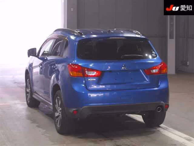 MITSUBISHI RVR