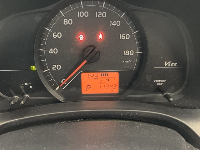 TOYOTA VITZ