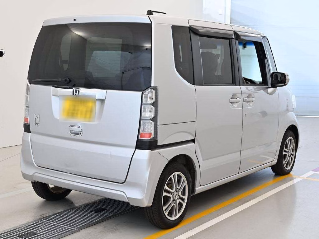 HONDA N-BOX