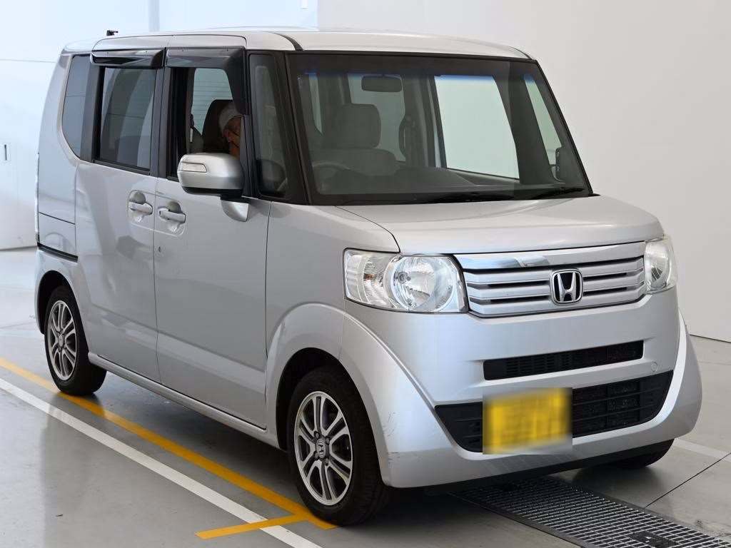 HONDA N-BOX