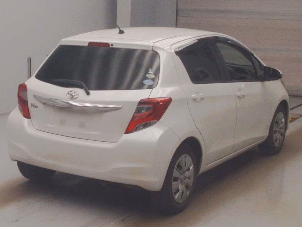 TOYOTA VITZ