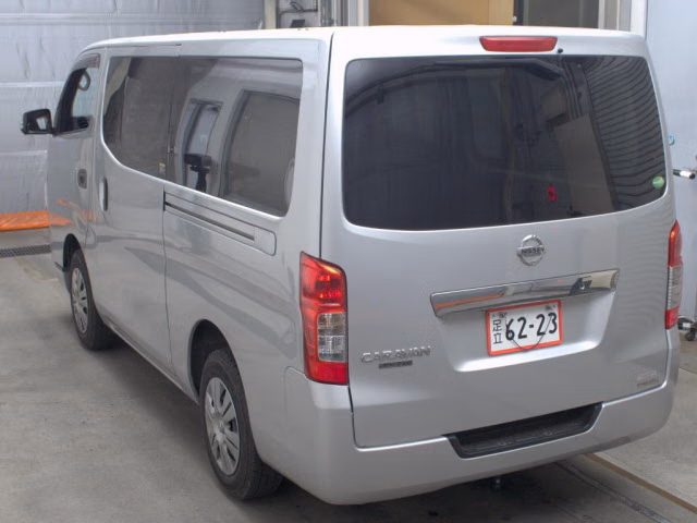 NISSAN NV350 CARAVAN
