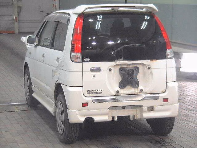 DAIHATSU TERIOS KID