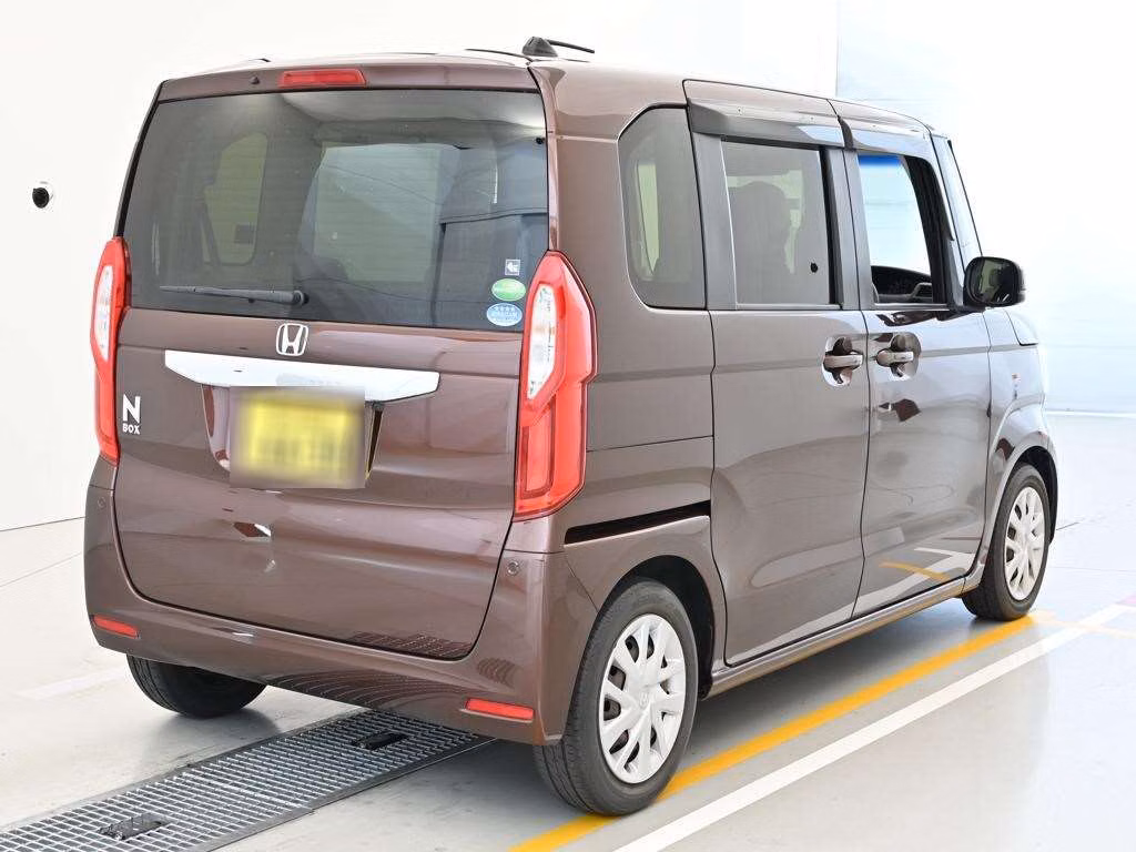 HONDA N-BOX