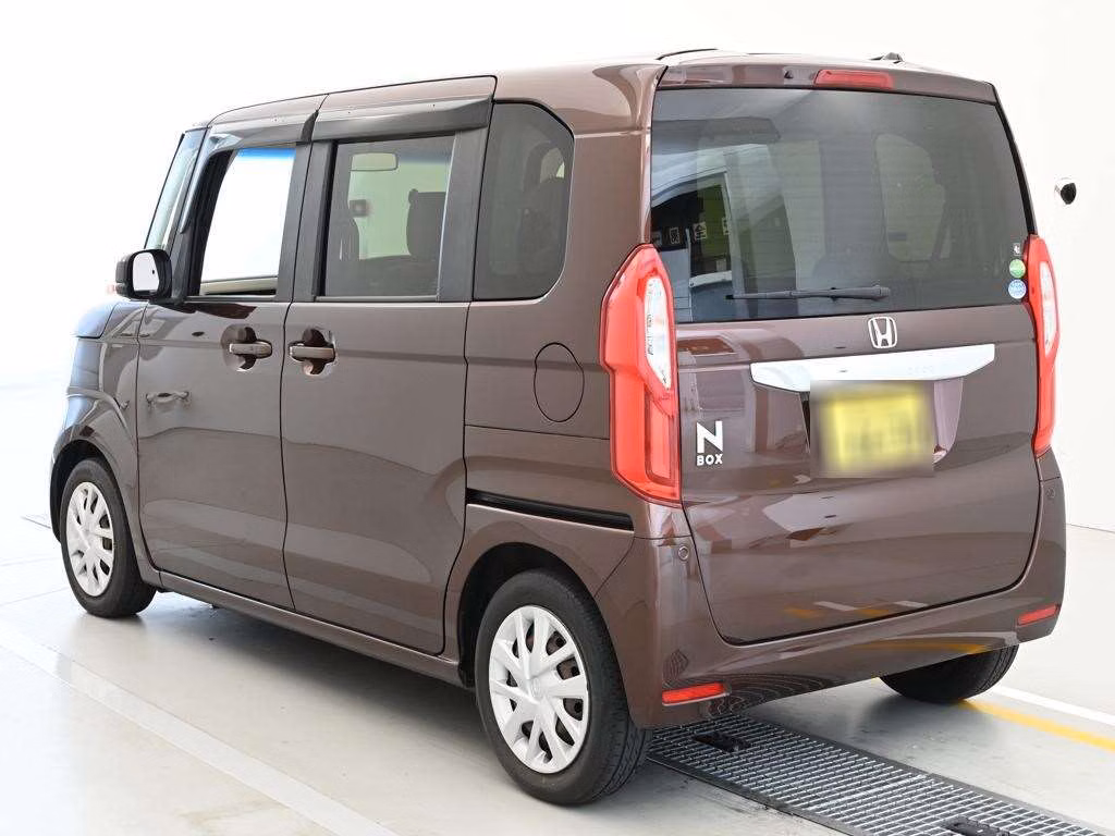 HONDA N-BOX