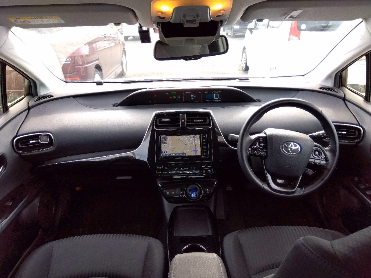 TOYOTA PRIUS