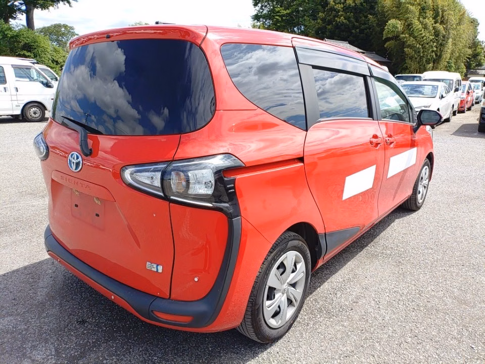 TOYOTA SIENTA