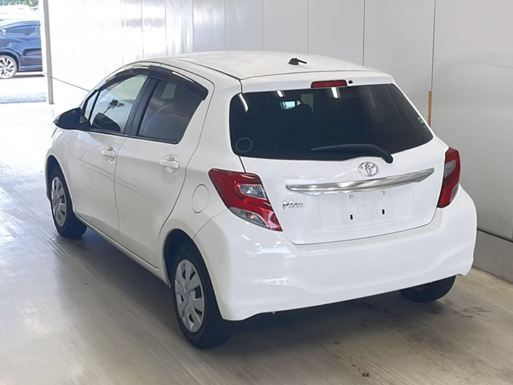 TOYOTA VITZ
