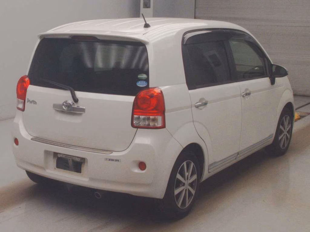 TOYOTA PORTE