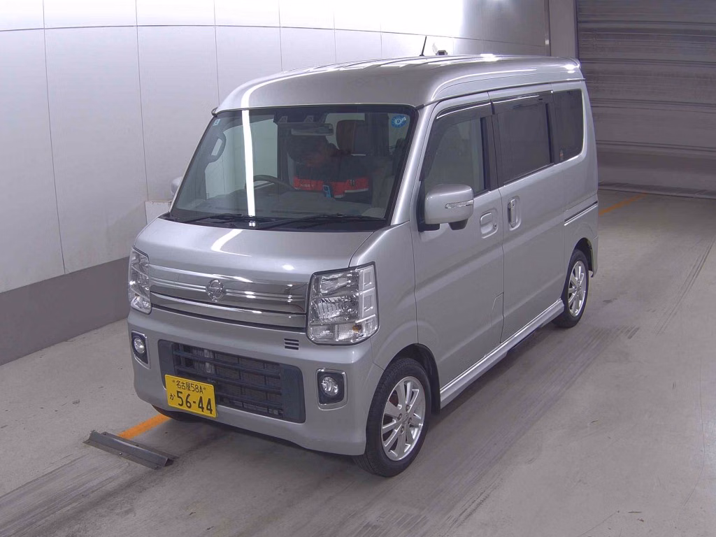 NISSAN NV100 CLIPPER