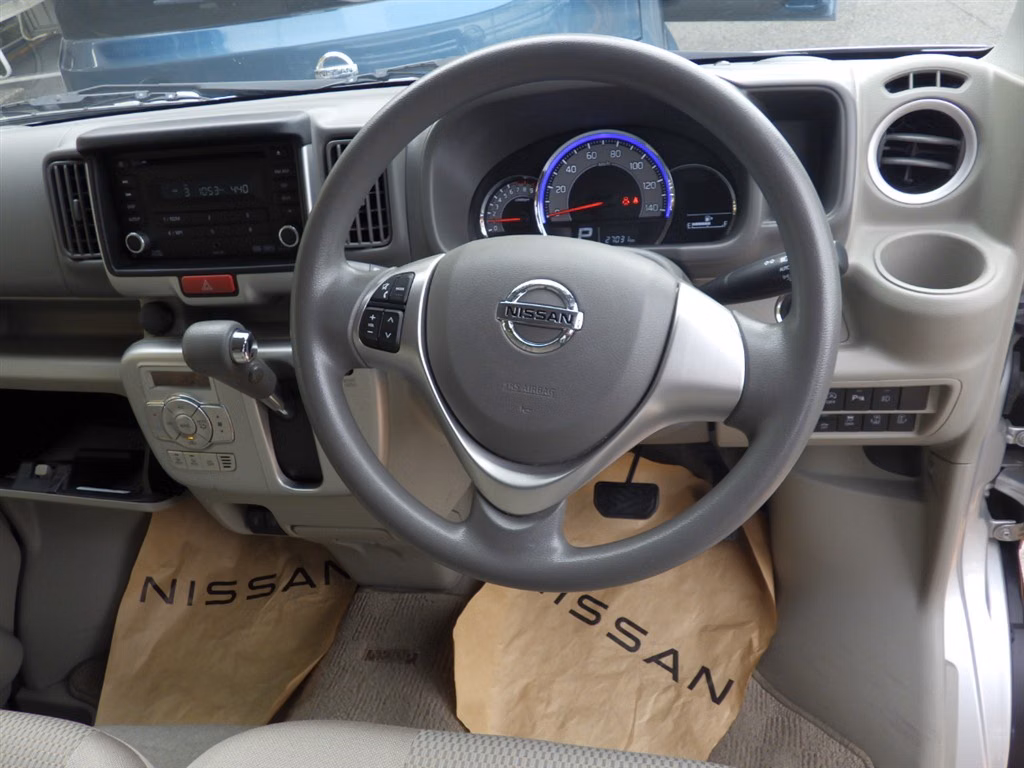 NISSAN NV100 CLIPPER