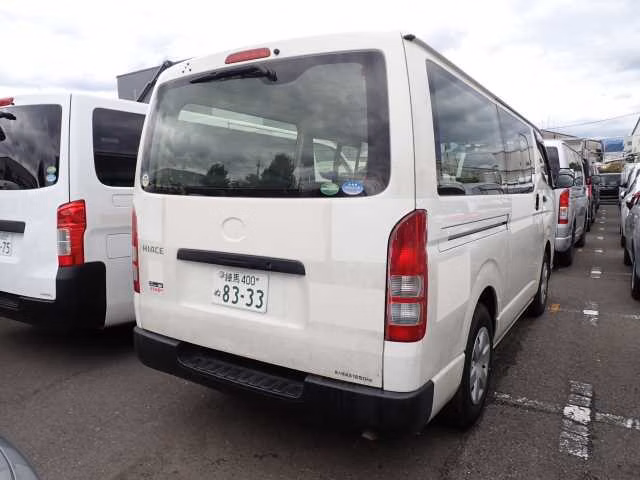 TOYOTA REGIUS ACE