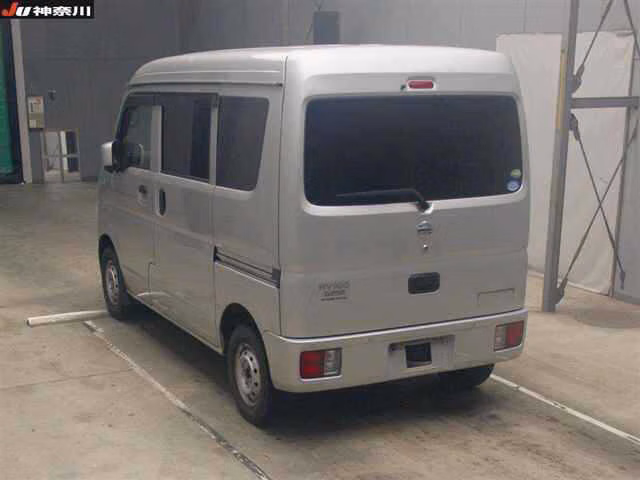 NISSAN NV100 CLIPPER