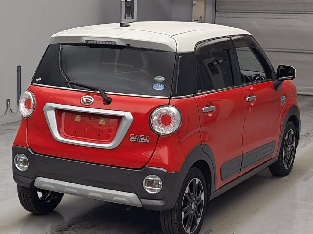 DAIHATSU CAST