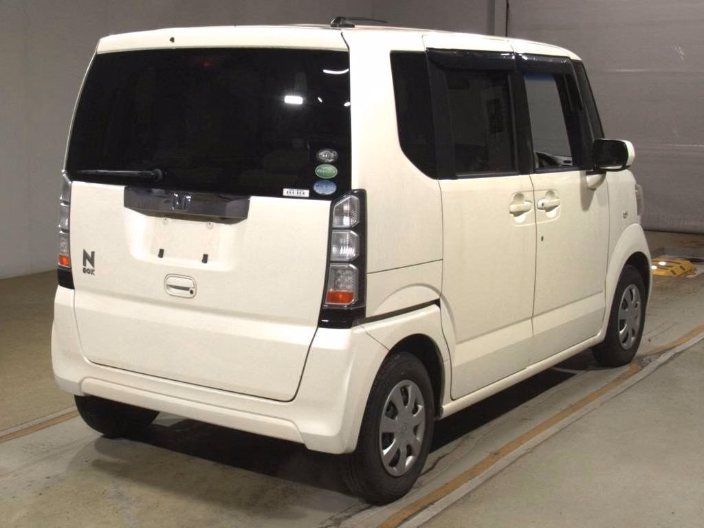 HONDA N-BOX