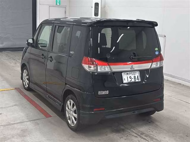 MITSUBISHI DELICA D:2