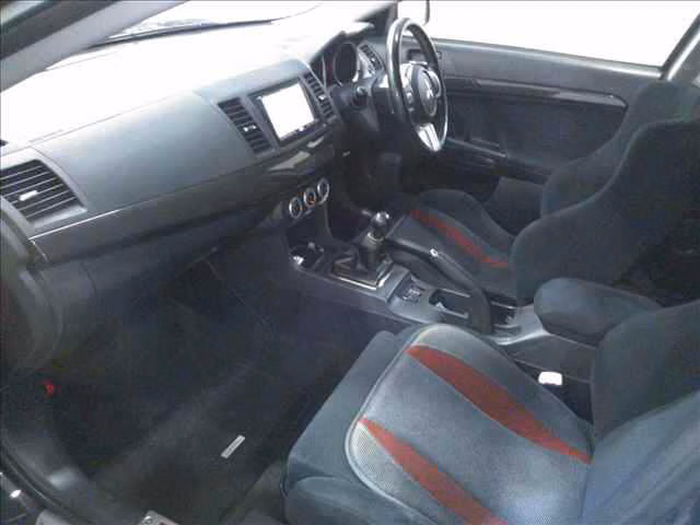 MITSUBISHI LANCER EVOLUTION