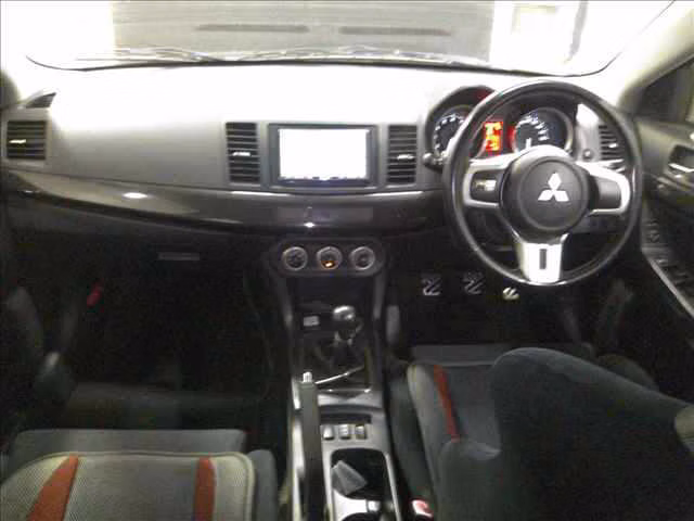MITSUBISHI LANCER EVOLUTION