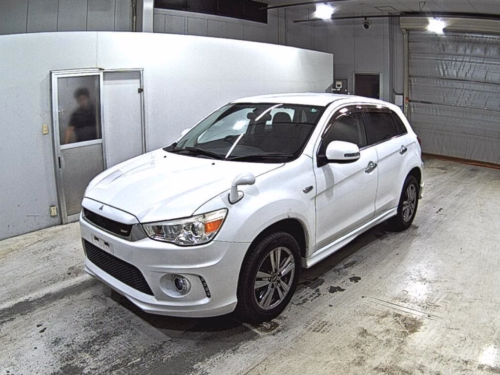 MITSUBISHI RVR