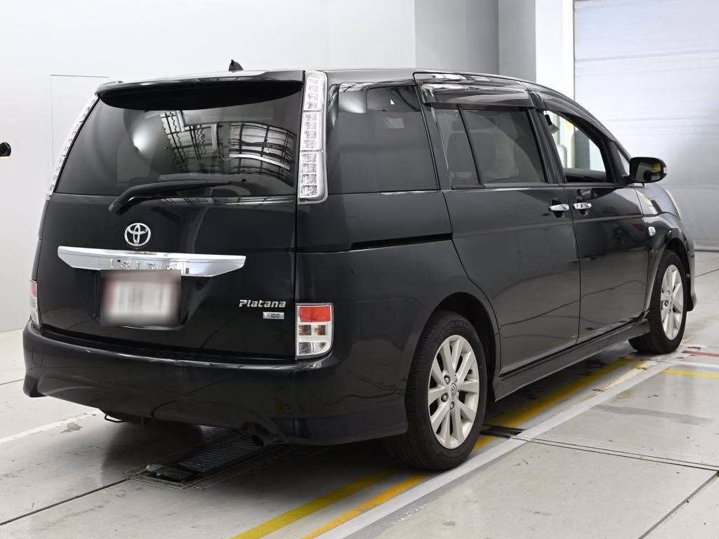 TOYOTA ISIS