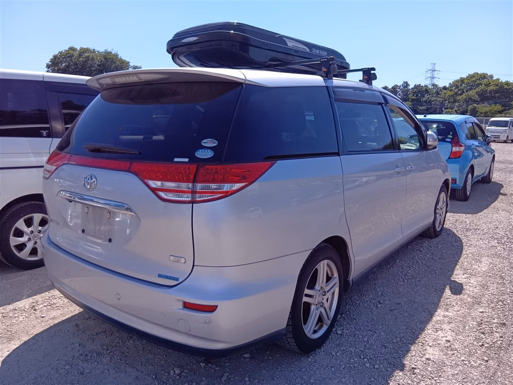 TOYOTA ESTIMA