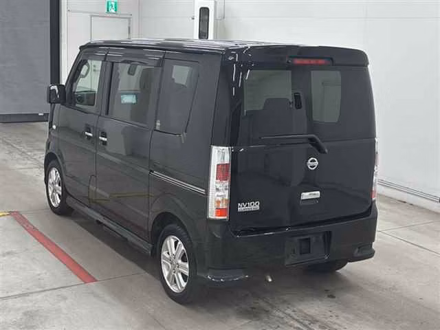 NISSAN NV100 CLIPPER