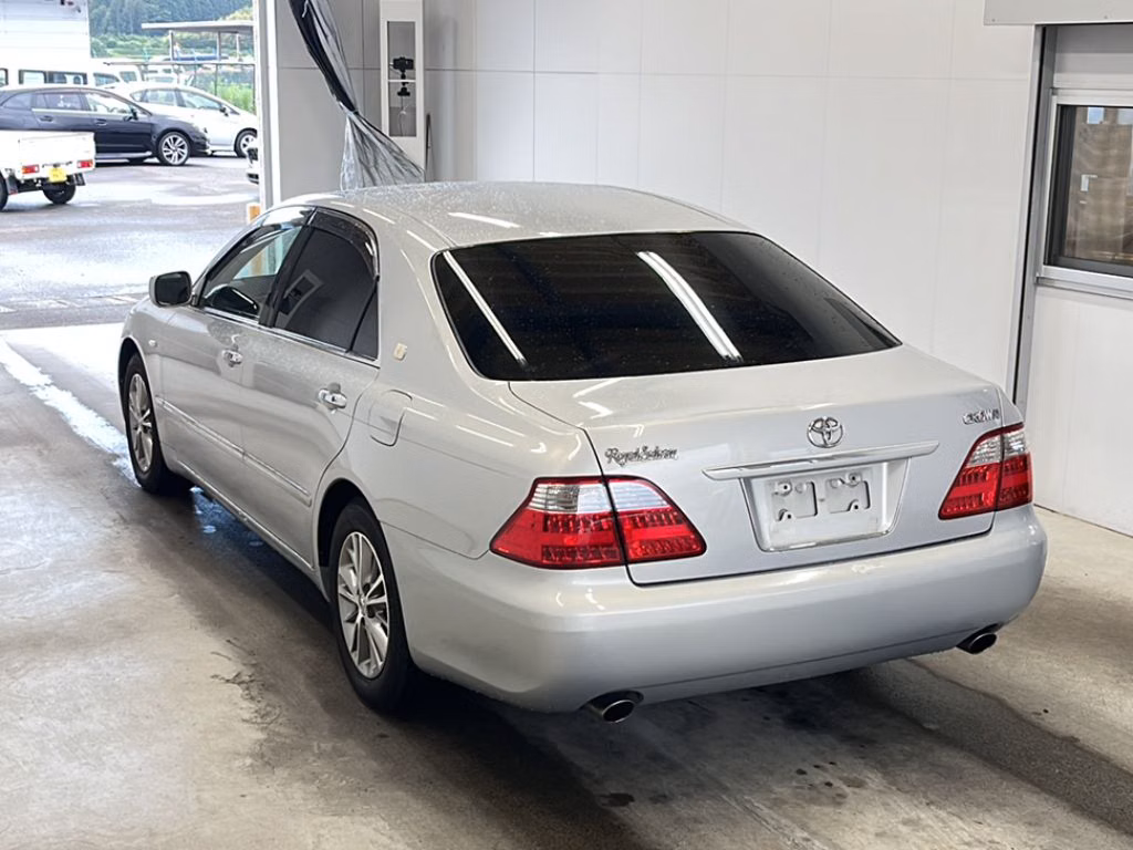 TOYOTA CROWN