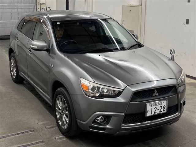 MITSUBISHI RVR