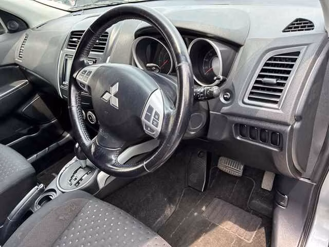 MITSUBISHI RVR