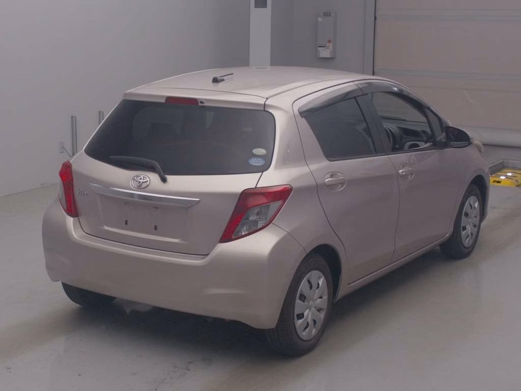 TOYOTA VITZ