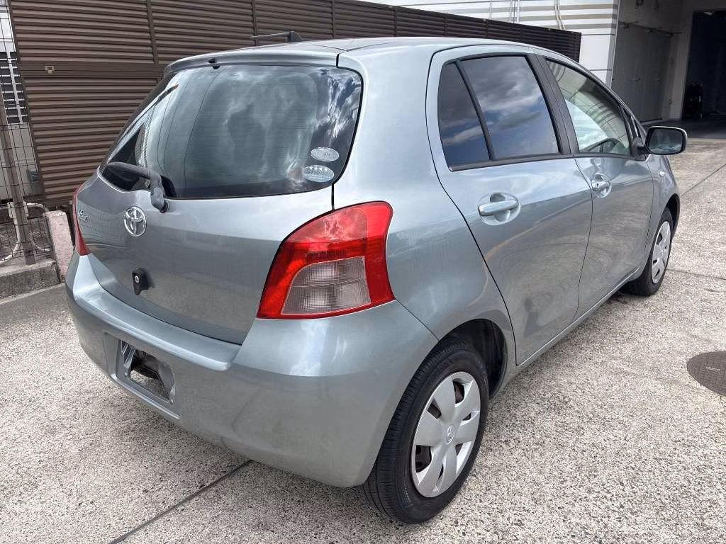 TOYOTA VITZ