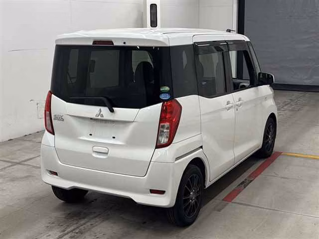 MITSUBISHI EK SPACE