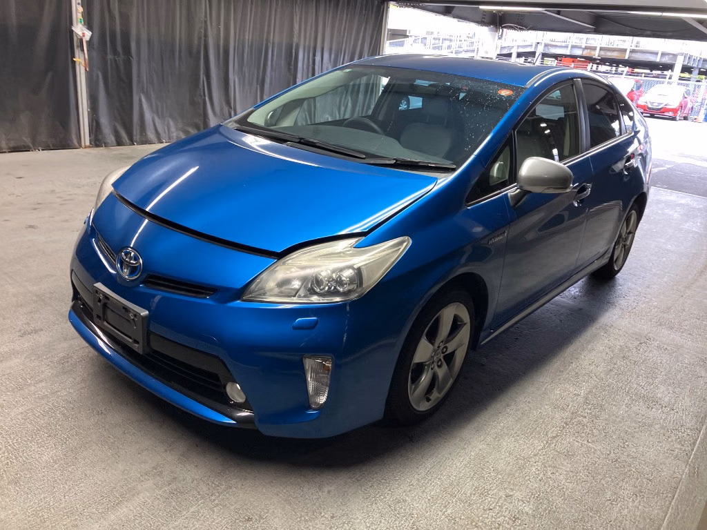 TOYOTA PRIUS