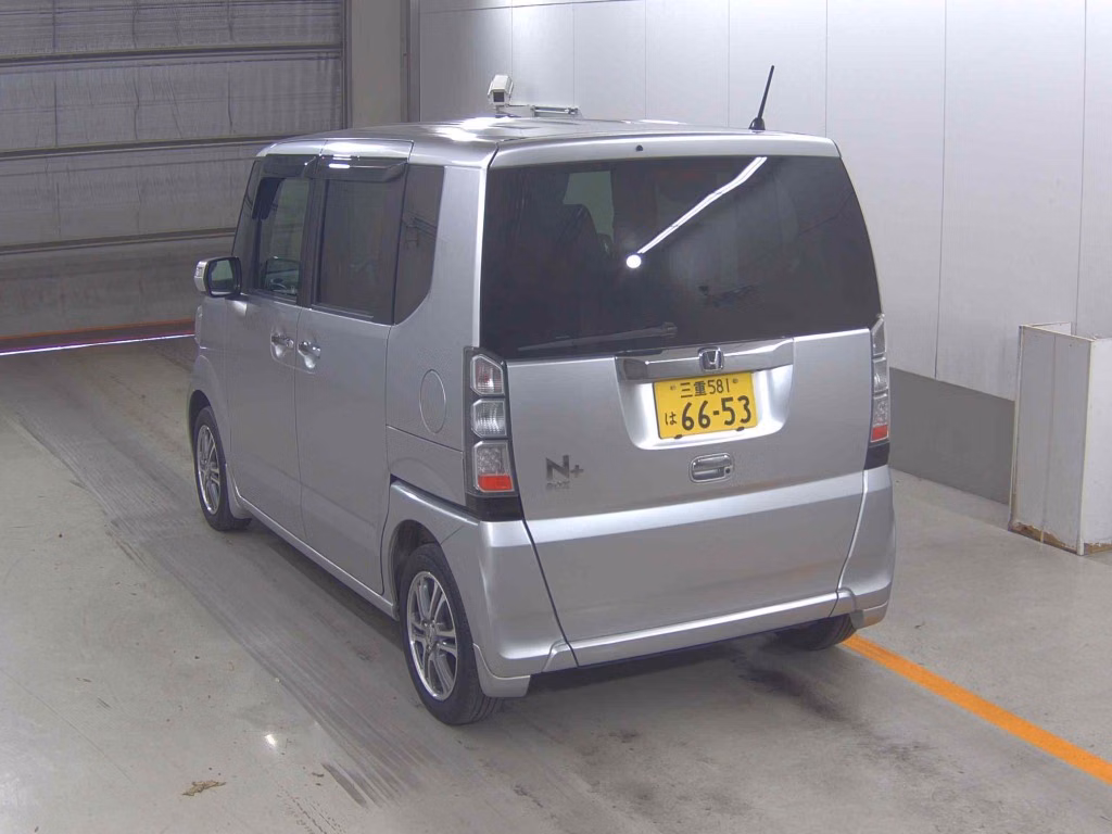 HONDA N-BOX+