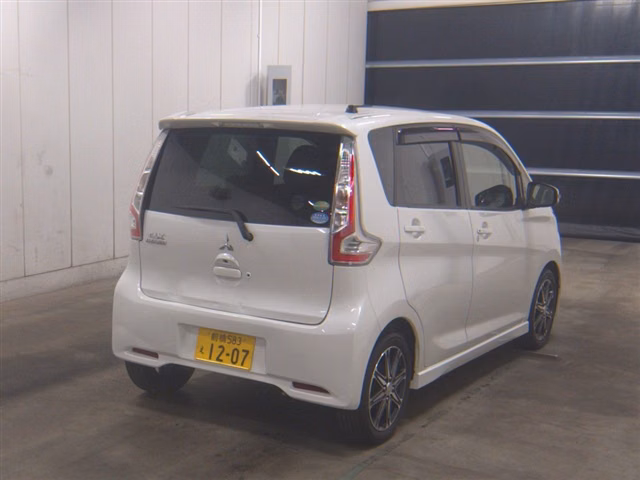 MITSUBISHI EK CUSTOM
